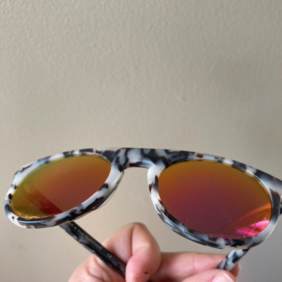 Westward Leaning handcrafted sunglasses - Voyager - Picture 7 of 7